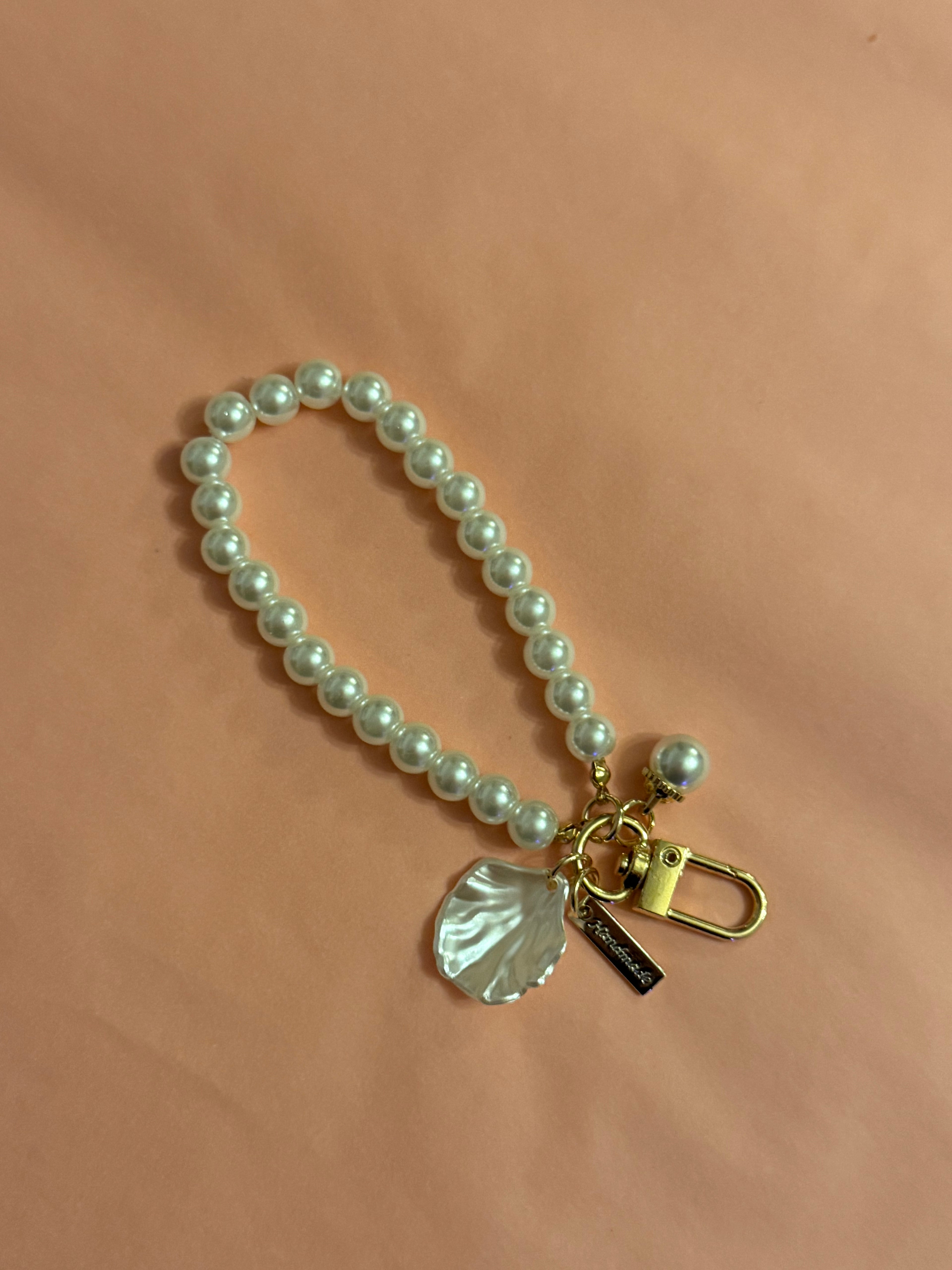 Pearl Sea Shell Keyring