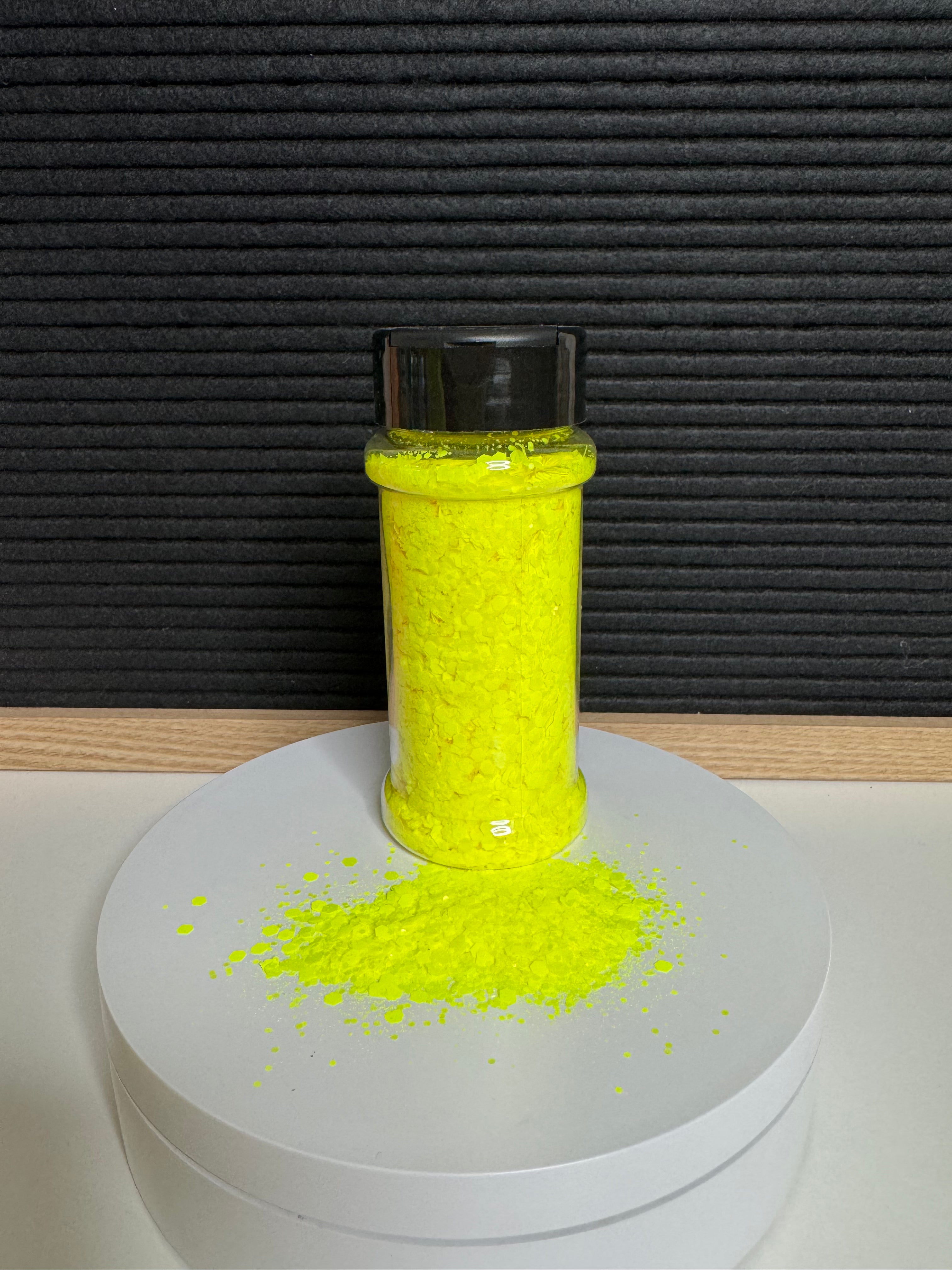 Highlighter Yellow 50g bottle chunky glitter