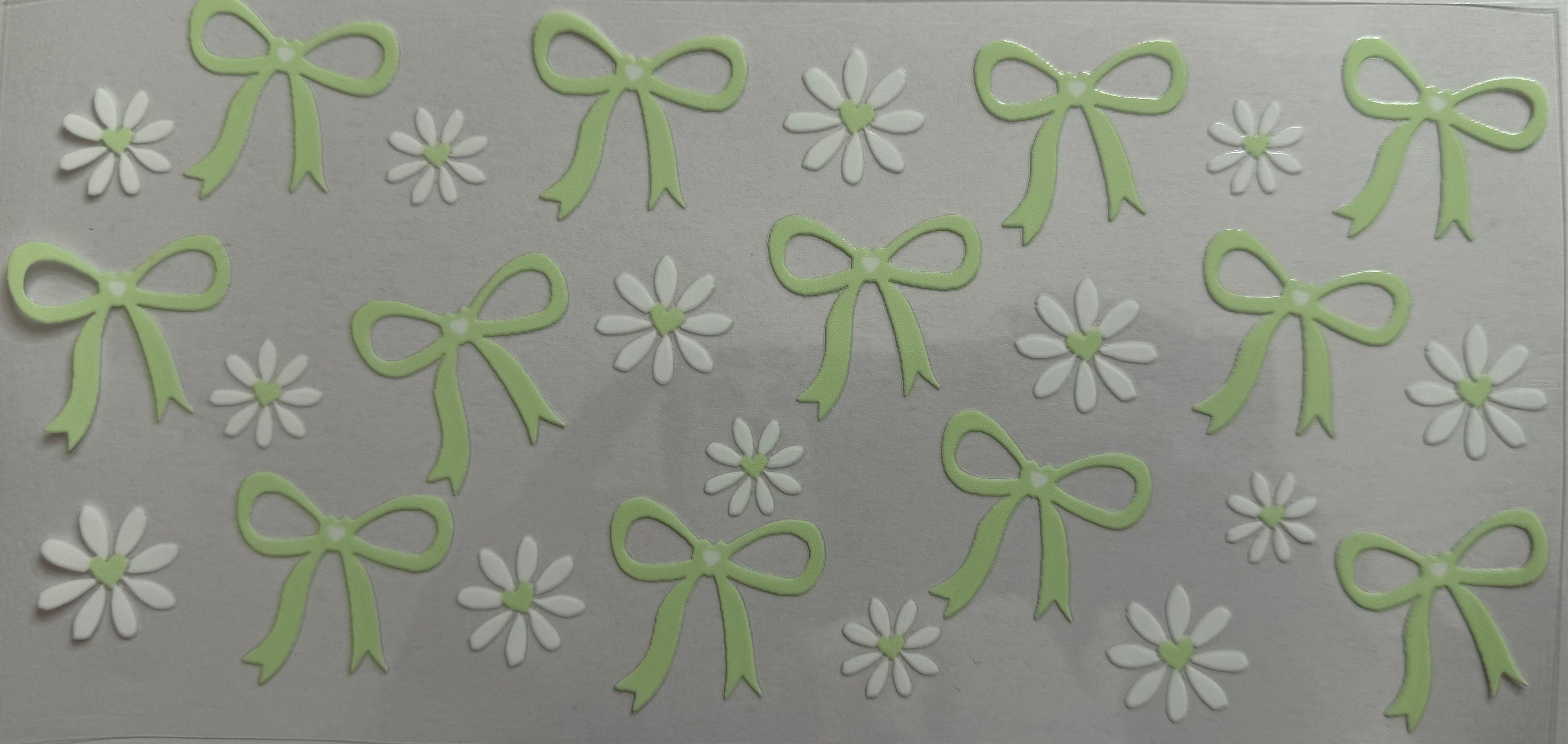 Green bows 16oz Uv DTF Wrap